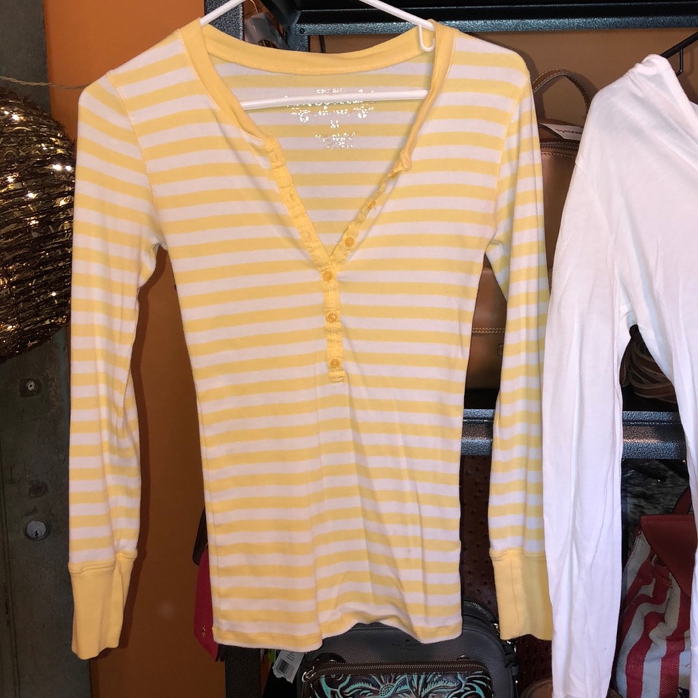 2 long sleeve shirts